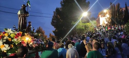 Fiesta de San Roque, el arte de combinar devoción, charanga y celebración en un escenario grandioso